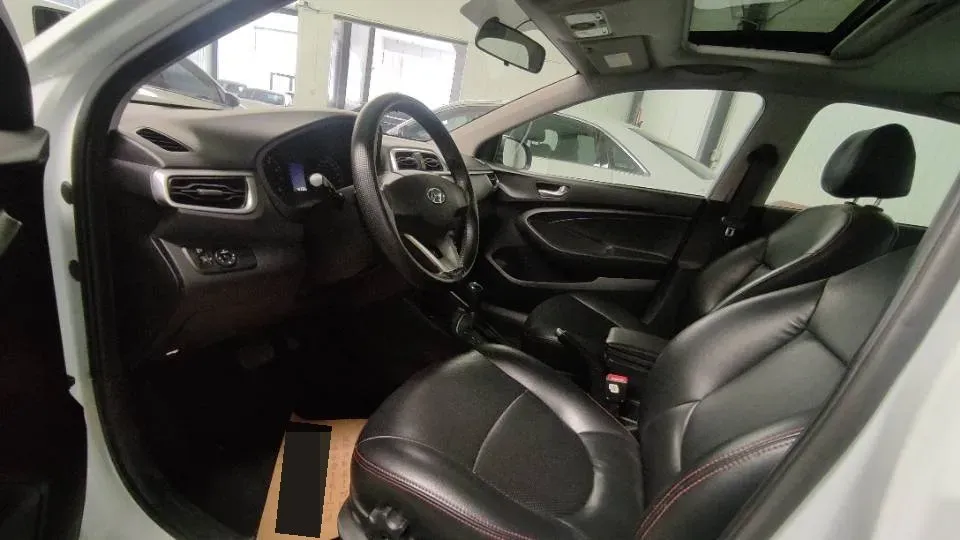 2017 Hyundai Reina 1.4L 95HP L4 4AT,autocango,china used car exporter,china ev exporter,chinese used car exporter,chinese used ev exporter