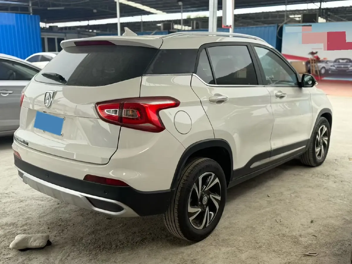2017 HaiMa S5 Young Edition 1.6L 122HP L4 5MT,autocango,china used car exporter,china ev exporter,chinese used car exporter,chinese used ev exporter