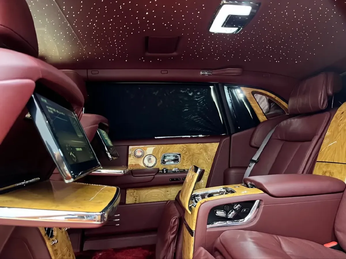 2018 Rolls-Royce Phantom 6.7T 571HP V12 8AT,autocango,china used car exporter,china ev exporter,chinese used car exporter,chinese used ev exporter