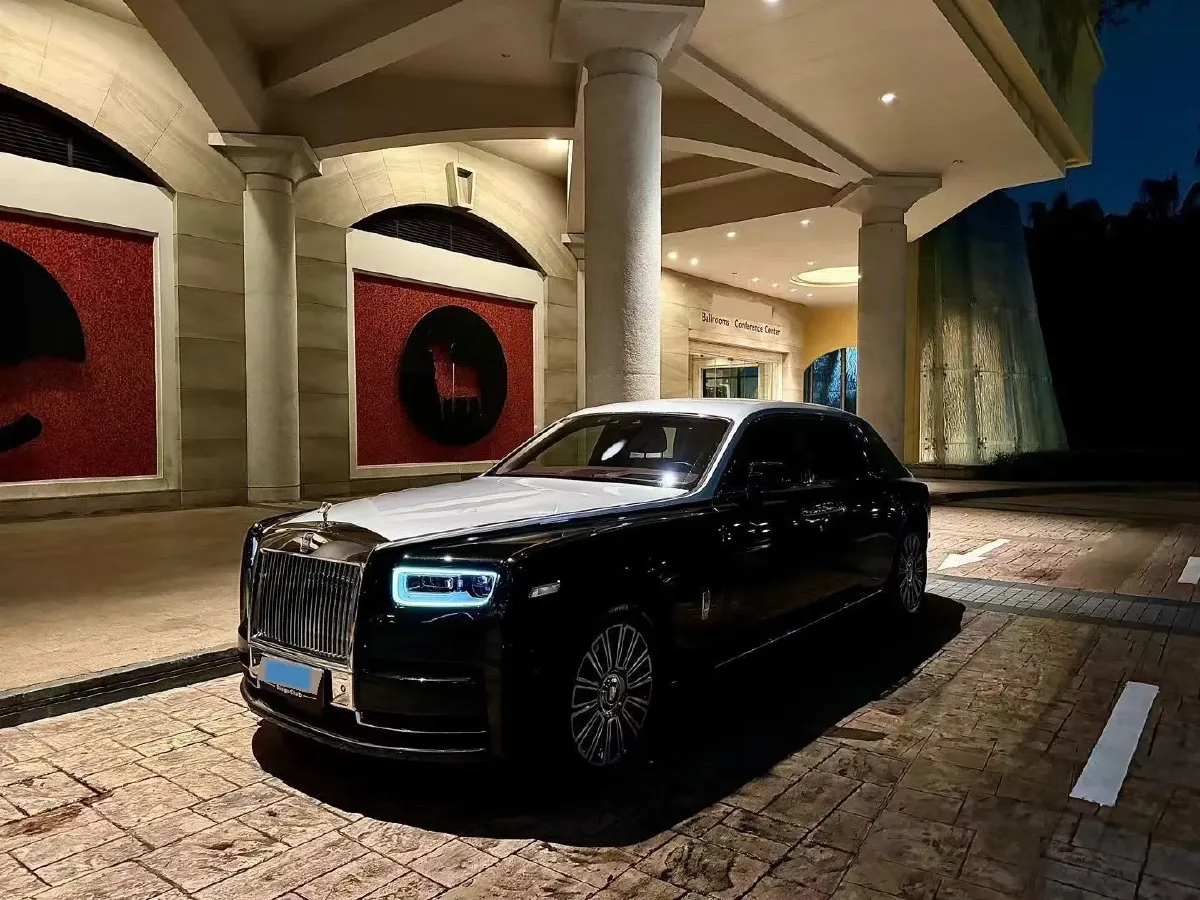 2018 Rolls-Royce Phantom 6.7T 571HP V12 8AT,autocango,china used car exporter,china ev exporter,chinese used car exporter,chinese used ev exporter