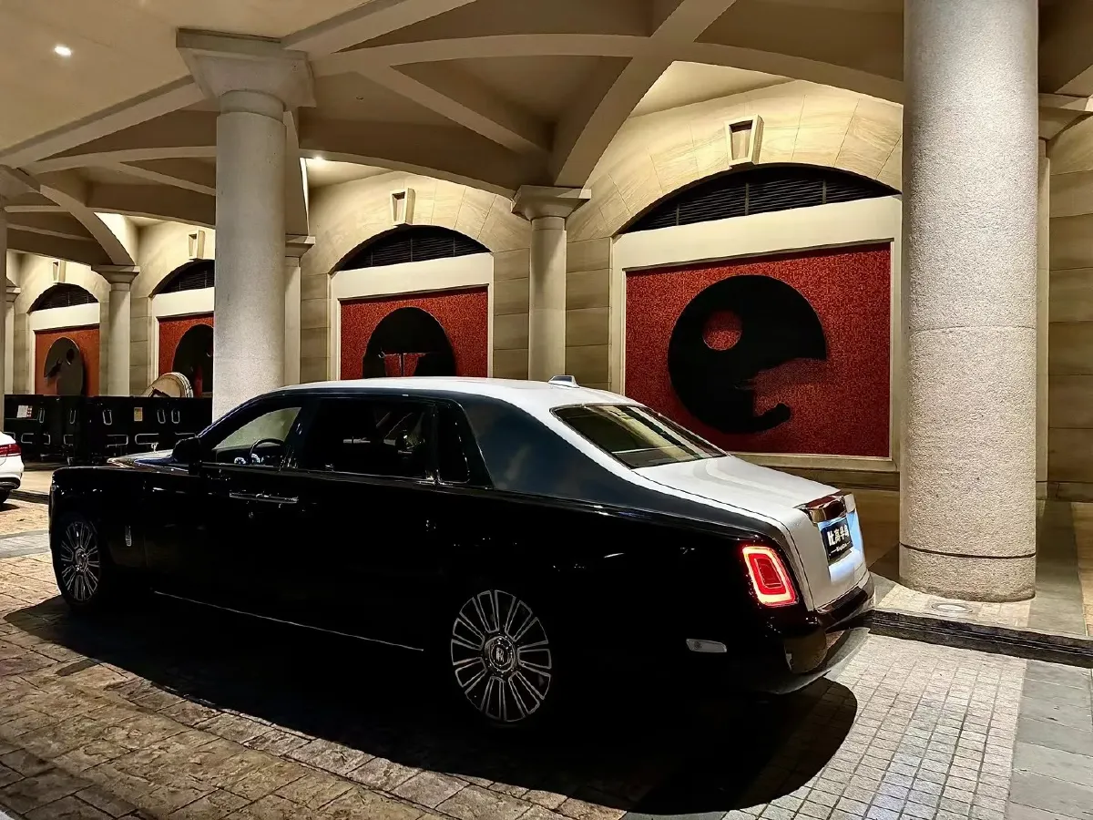 2018 Rolls-Royce Phantom 6.7T 571HP V12 8AT,autocango,china used car exporter,china ev exporter,chinese used car exporter,chinese used ev exporter
