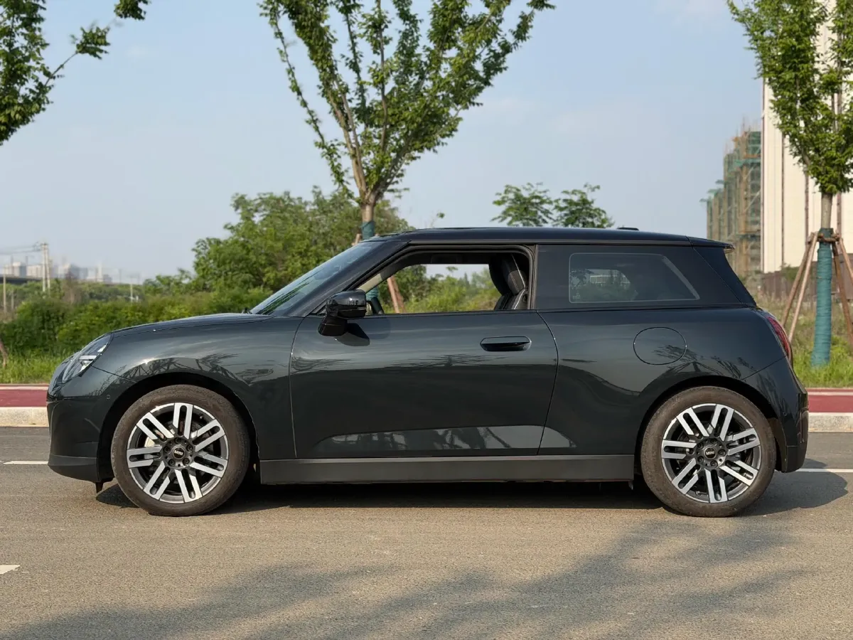 2025 MINI COOPER BEV 51.5KWH,autocango,china used car exporter,china ev exporter,chinese used car exporter,chinese used ev exporter