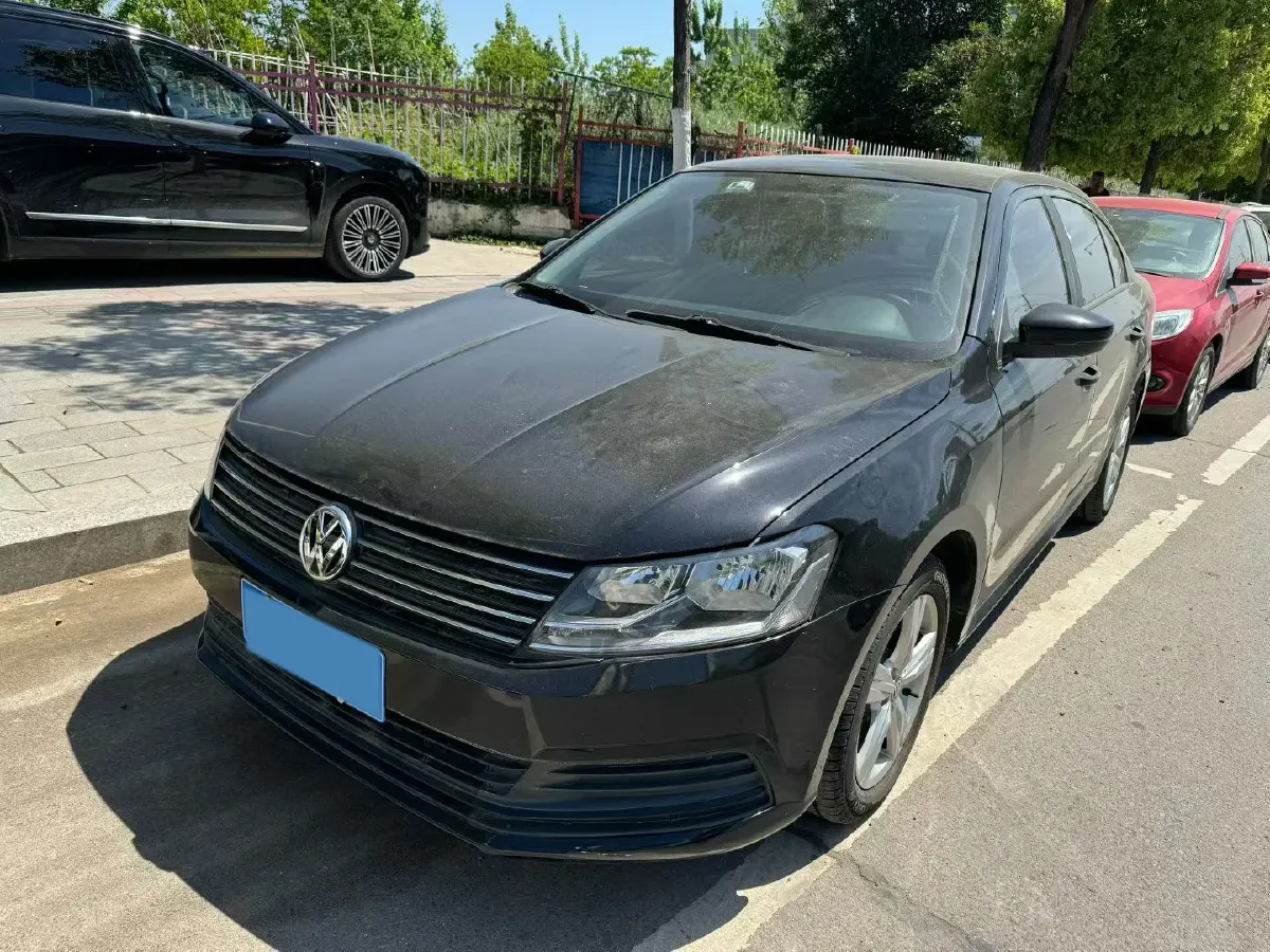 2018 Landwind XiaoYao 1.5T 163HP L4 CVT,autocango,china used car exporter,china ev exporter,chinese used car exporter,chinese used ev exporter