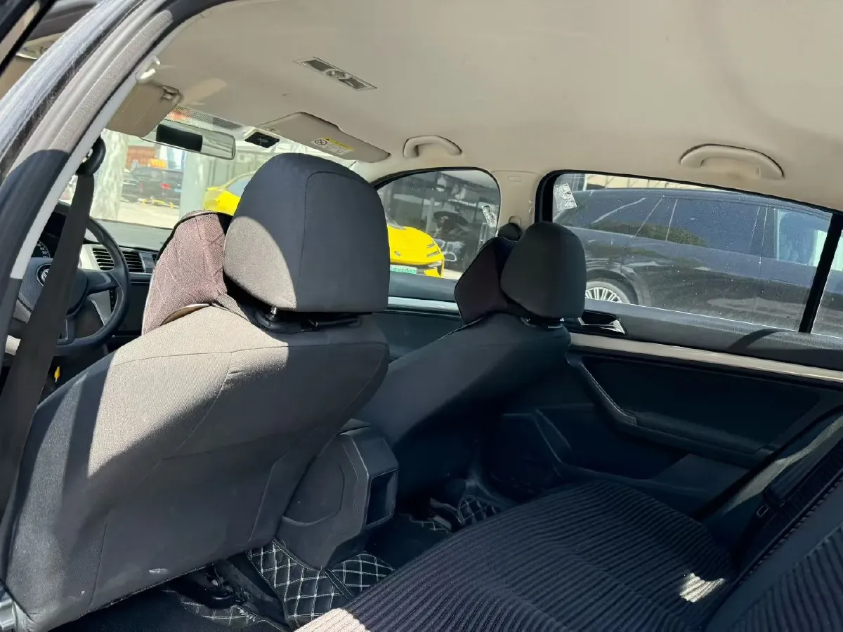 2018 Landwind XiaoYao 1.5T 163HP L4 CVT,autocango,china used car exporter,china ev exporter,chinese used car exporter,chinese used ev exporter