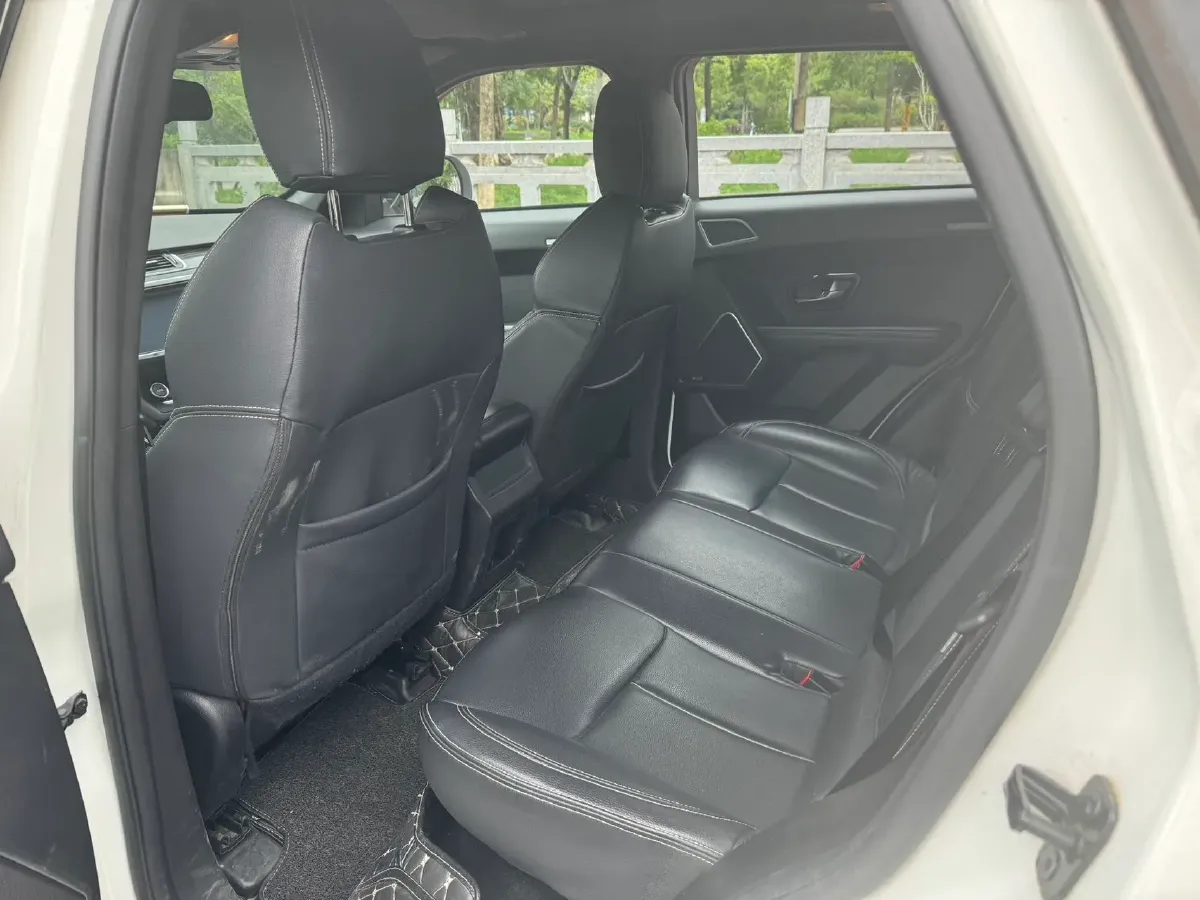 2018 Landwind X7 1.5T 163HP L4 8AT,autocango,china used car exporter,china ev exporter,chinese used car exporter,chinese used ev exporter