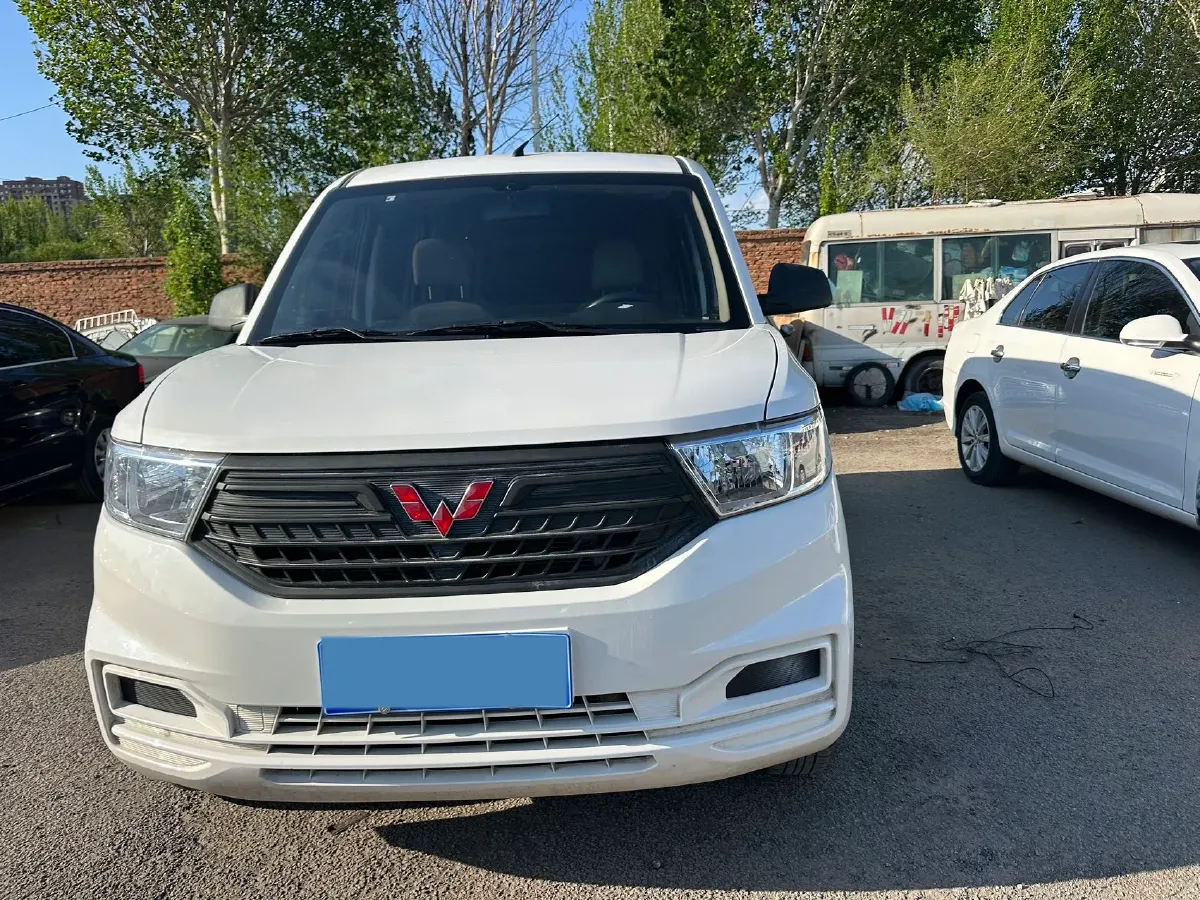 2022 JinBei Little Sea Lion X30 1.5L 102HP L4 5MT,autocango,china used car exporter,china ev exporter,chinese used car exporter,chinese used ev exporter