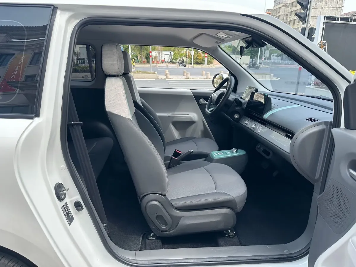 2025 LingBox BOX BEV 19.2KWH,autocango,china used car exporter,china ev exporter,chinese used car exporter,chinese used ev exporter