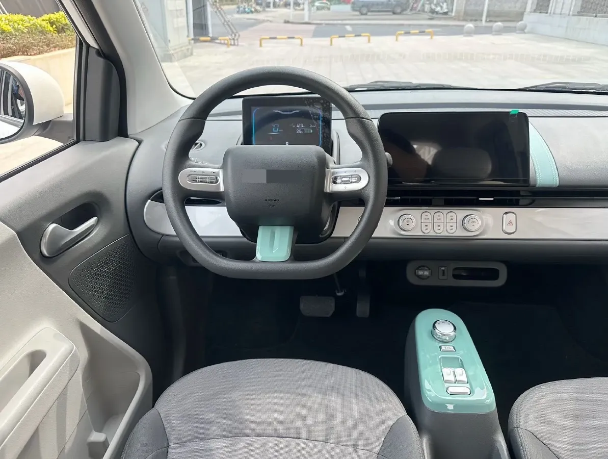 2025 LingBox BOX BEV 19.2KWH,autocango,china used car exporter,china ev exporter,chinese used car exporter,chinese used ev exporter