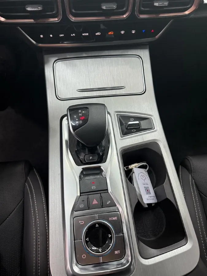 2021 Jetour X70 Plus 1.5T 156HP L4 6DCT,autocango,china used car exporter,china ev exporter,chinese used car exporter,chinese used ev exporter