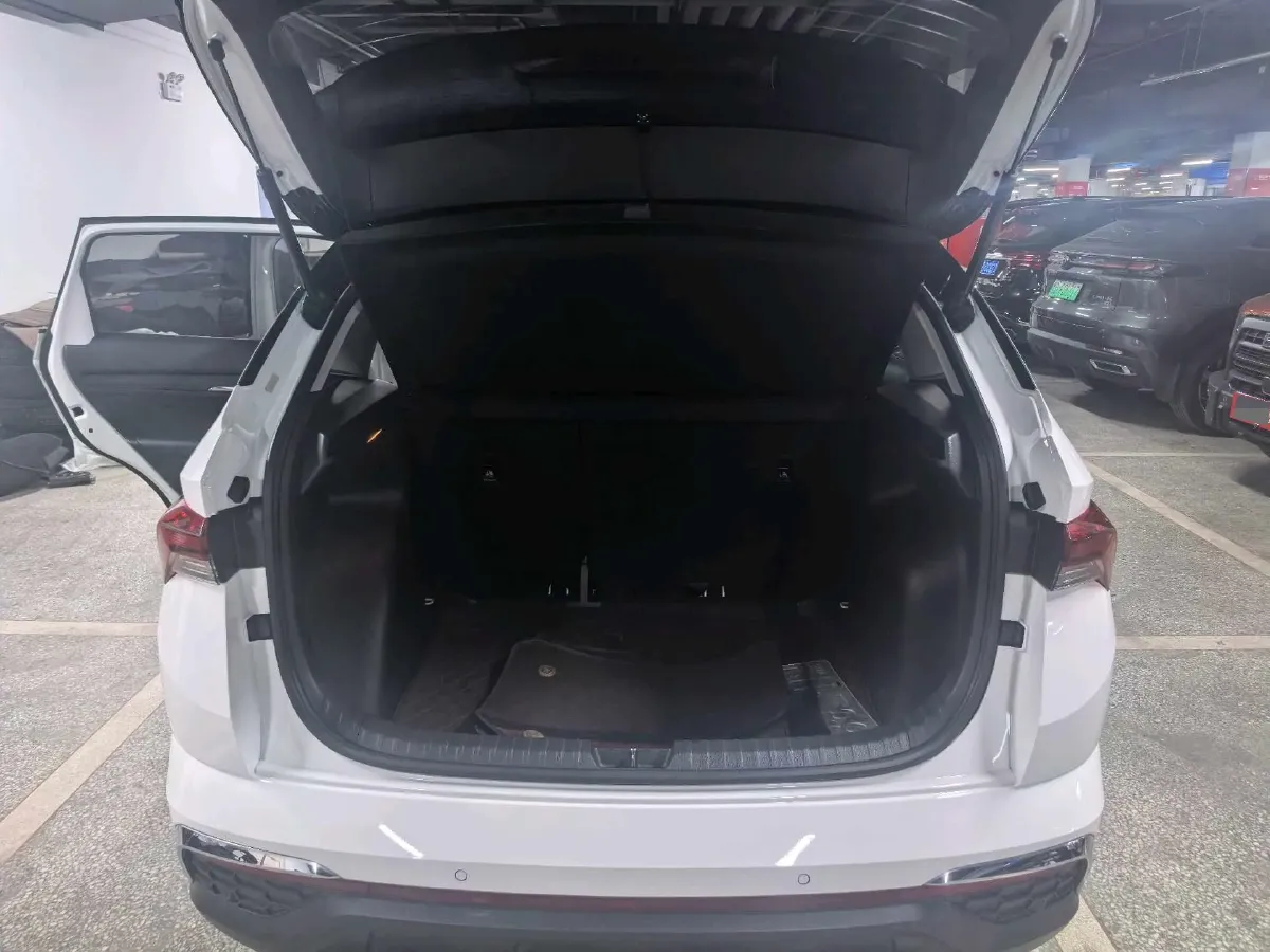 2022 Skoda Kamiq 1.5L 112HP L4 6AT,autocango,china used car exporter,china ev exporter,chinese used car exporter,chinese used ev exporter