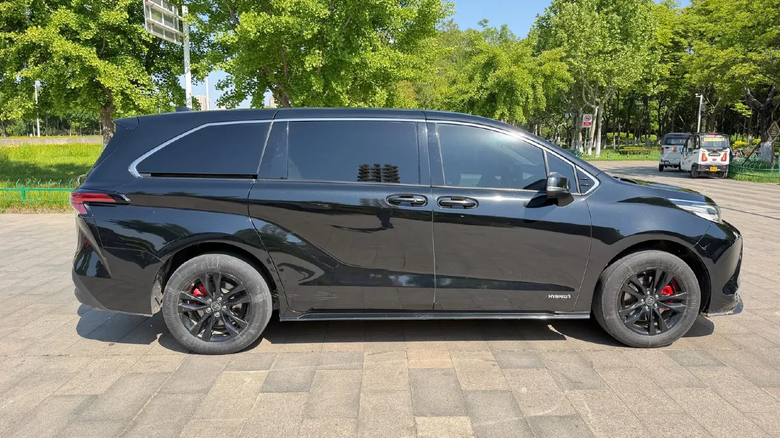2023 Toyota Sienna 2.5L 189HP L4 E-CVT Hybrid,autocango,china used car exporter,china ev exporter,chinese used car exporter,chinese used ev exporter
