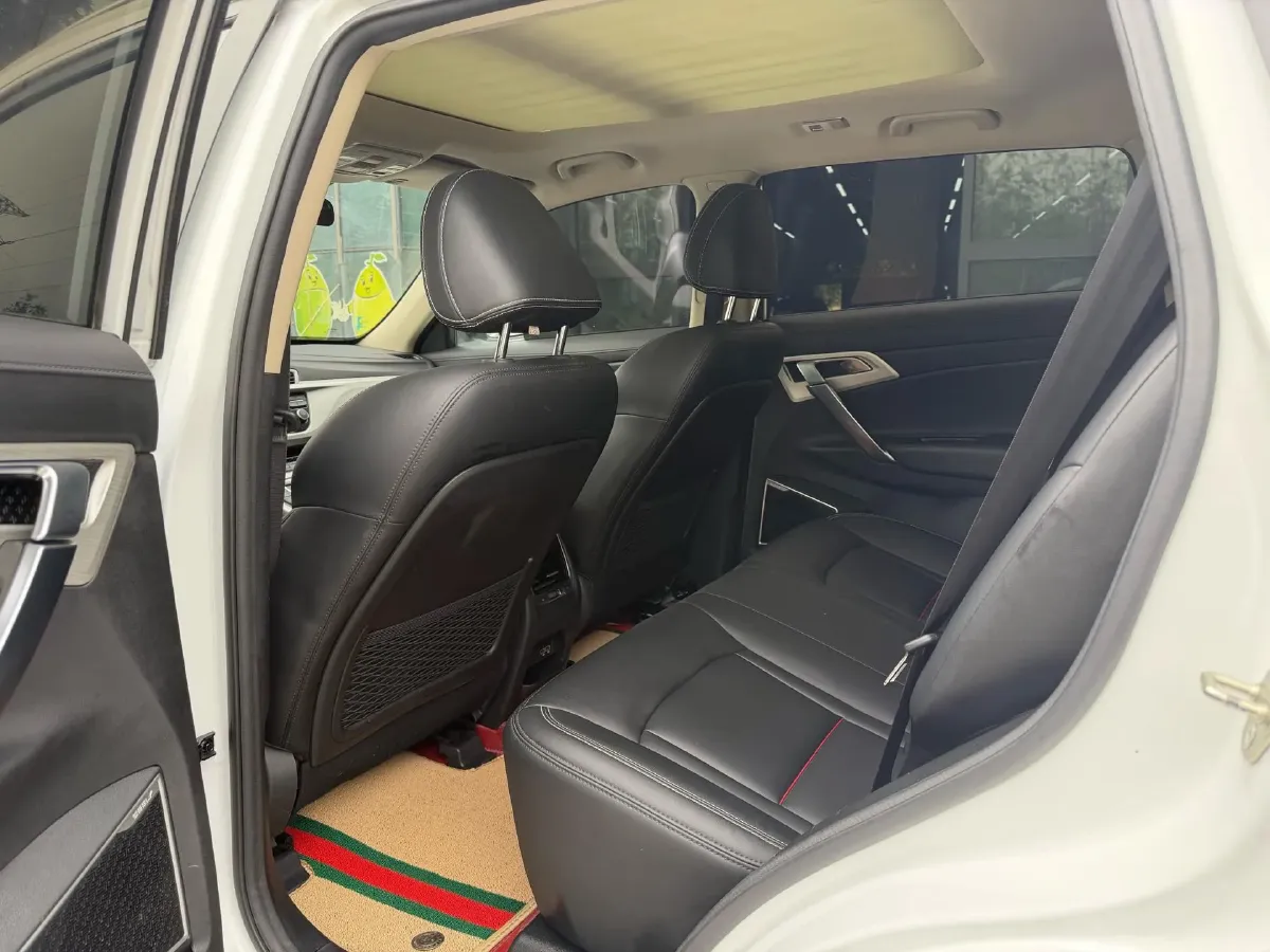 2020 Roewe i6 1.5T 169HP L4 7DCT,autocango,china used car exporter,china ev exporter,chinese used car exporter,chinese used ev exporter