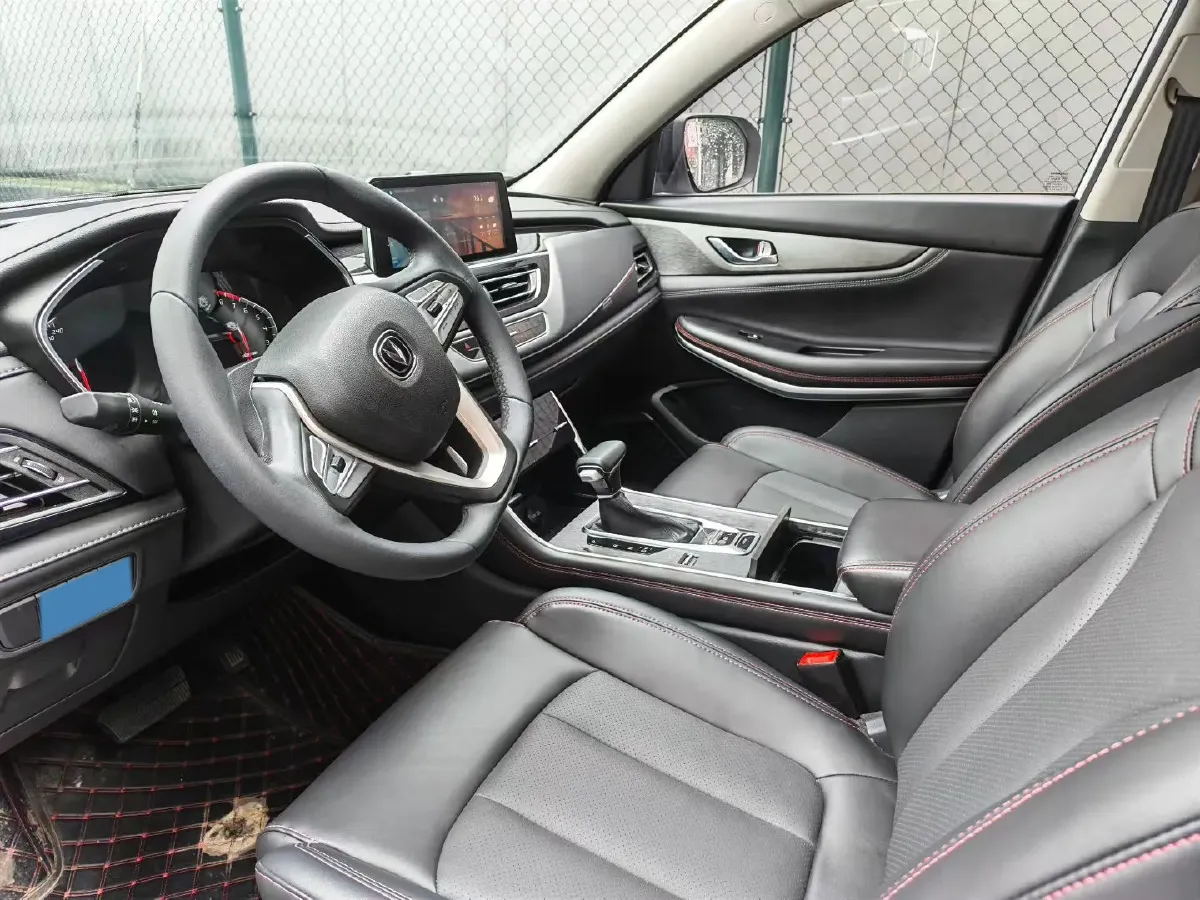 2022 ChangAn CS75 1.5T 180HP L4 7DCT,autocango,china used car exporter,china ev exporter,chinese used car exporter,chinese used ev exporter