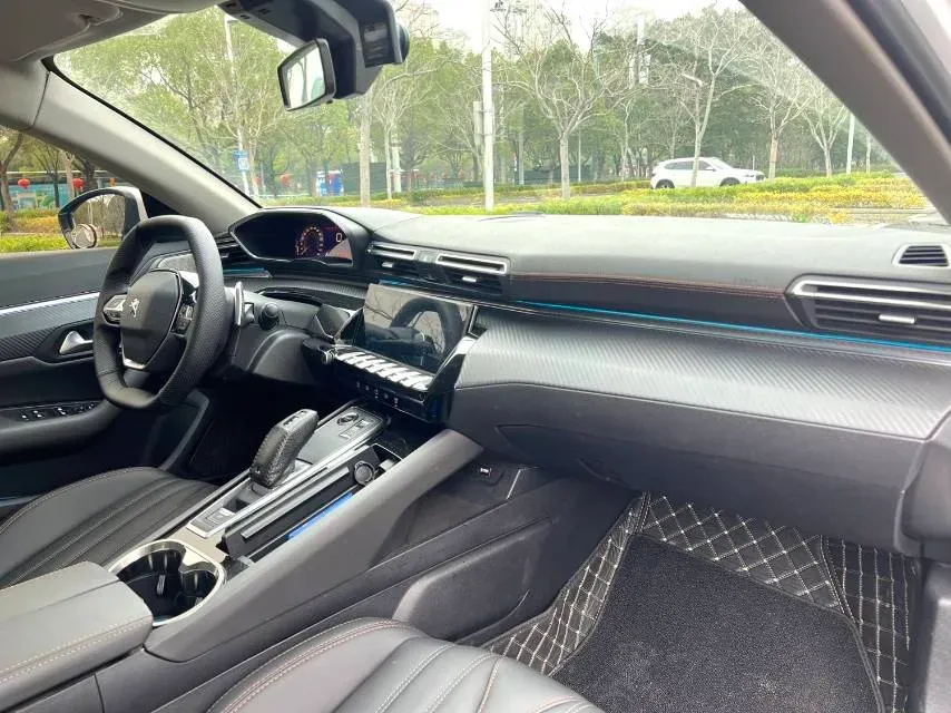 2022 Peugeot 508 1.6T 170HP L4 6AT,autocango,china used car exporter,china ev exporter,chinese used car exporter,chinese used ev exporter
