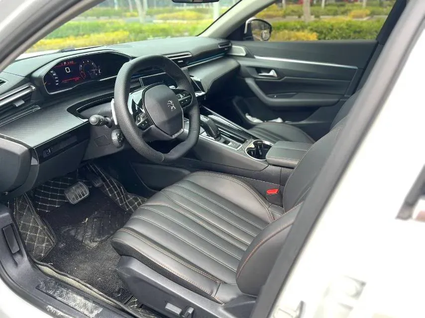 2022 Peugeot 508 1.6T 170HP L4 6AT,autocango,china used car exporter,china ev exporter,chinese used car exporter,chinese used ev exporter