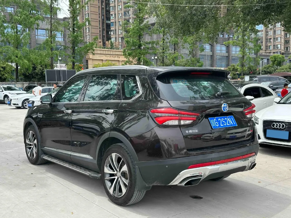 2018 Brilliance Auto V7 1.6T 204HP L4 7DCT,autocango,china used car exporter,china ev exporter,chinese used car exporter,chinese used ev exporter