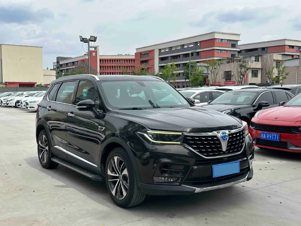 2018 Brilliance Auto V7 1.6T 204HP L4 7DCT,autocango,china used car exporter,china ev exporter,chinese used car exporter,chinese used ev exporter