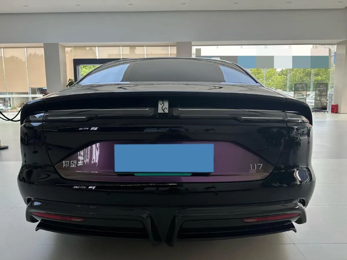 2025 YangWang U7 2.0T 245HP H4 E-CVT PHEV 52.4KWH,autocango,china used car exporter,china ev exporter,chinese used car exporter,chinese used ev exporter