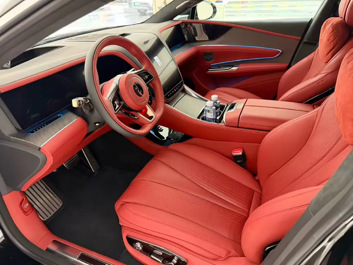 2025 YangWang U7 2.0T 245HP H4 E-CVT PHEV 52.4KWH,autocango,china used car exporter,china ev exporter,chinese used car exporter,chinese used ev exporter