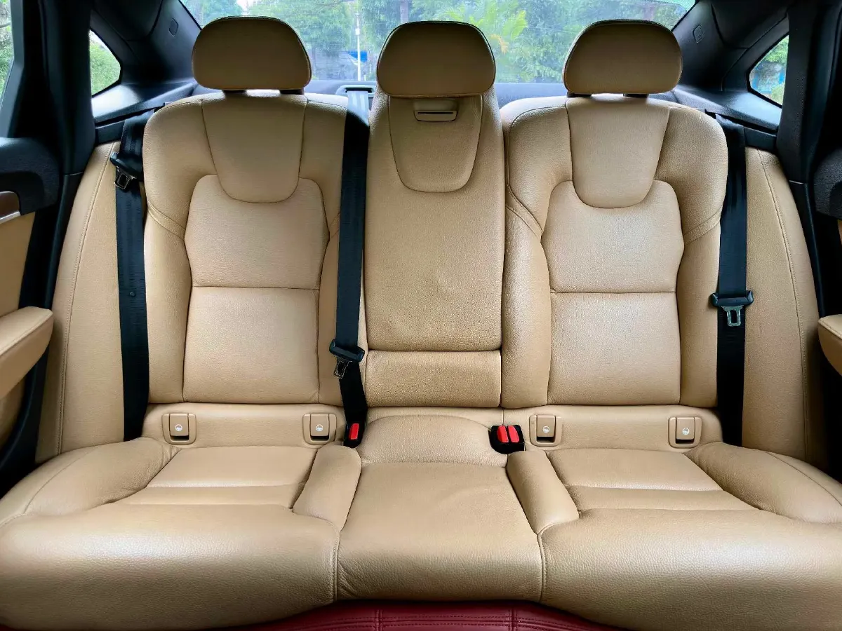 2019 Infiniti Q70 2.0T 211HP L4 7AT,autocango,china used car exporter,china ev exporter,chinese used car exporter,chinese used ev exporter