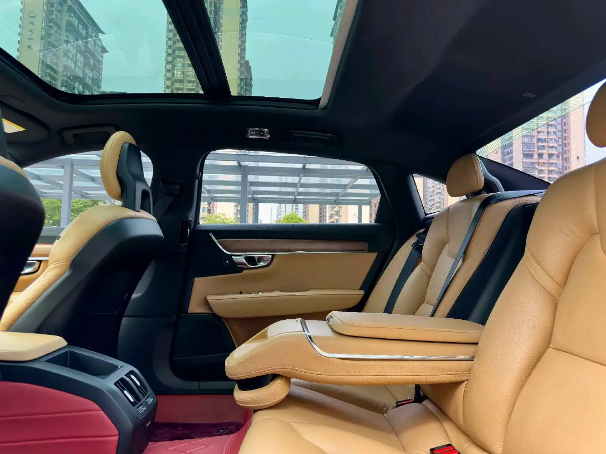 2019 Infiniti Q70 2.0T 211HP L4 7AT,autocango,china used car exporter,china ev exporter,chinese used car exporter,chinese used ev exporter