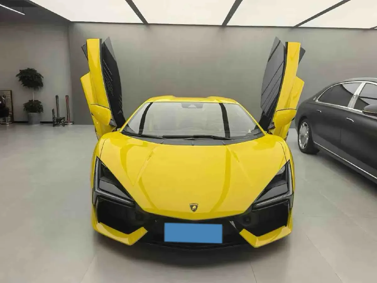 2023 Lamborghini Revuelto 6.5L 826HP V12 8DCT PHEV 3.8KWH,autocango,china used car exporter,china ev exporter,chinese used car exporter,chinese used ev exporter