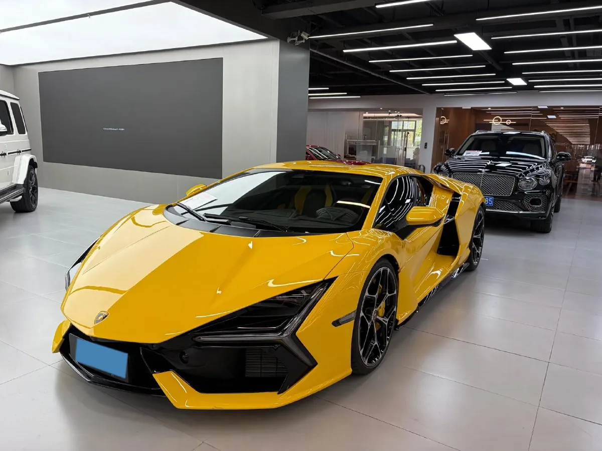 2023 Lamborghini Revuelto 6.5L 826HP V12 8DCT PHEV 3.8KWH,autocango,china used car exporter,china ev exporter,chinese used car exporter,chinese used ev exporter