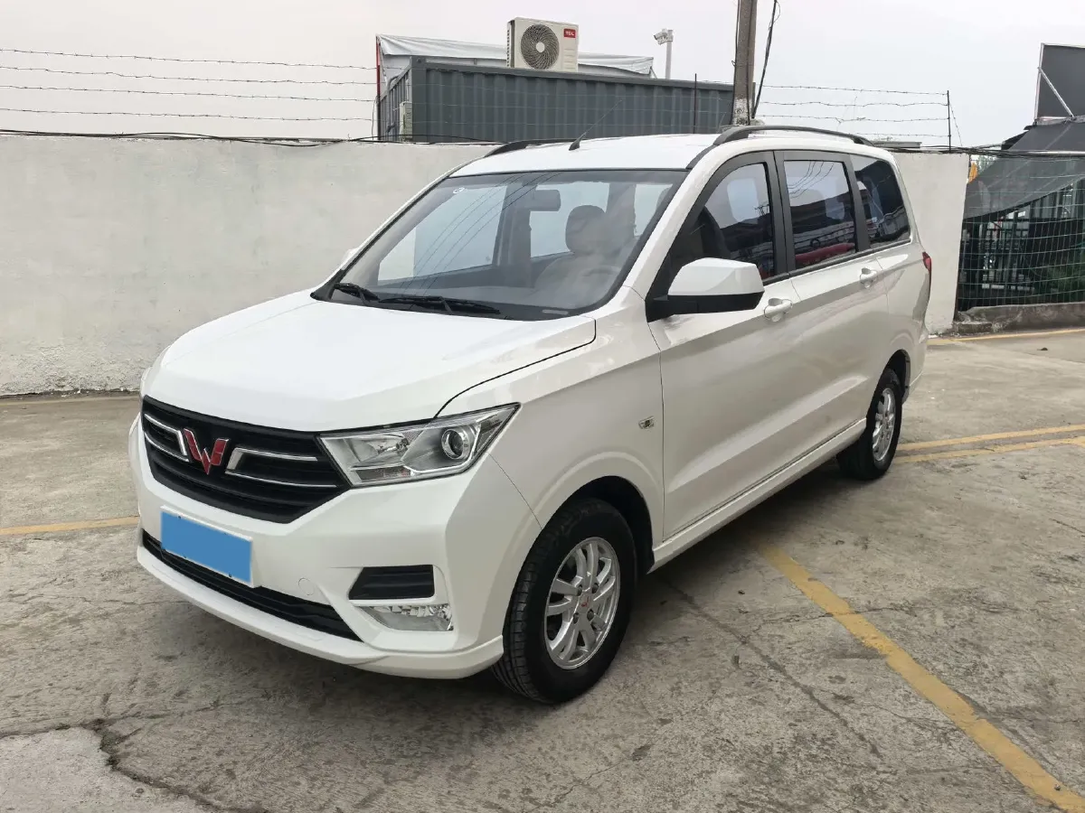 2021 Yema SiPaiKa 1.5L 109HP L4 5MT,autocango,china used car exporter,china ev exporter,chinese used car exporter,chinese used ev exporter