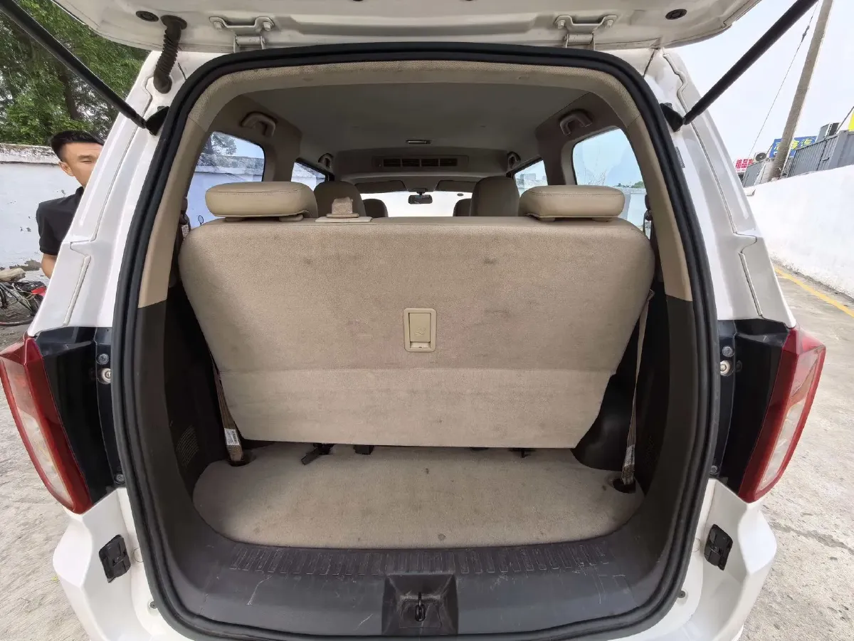 2021 Yema SiPaiKa 1.5L 109HP L4 5MT,autocango,china used car exporter,china ev exporter,chinese used car exporter,chinese used ev exporter