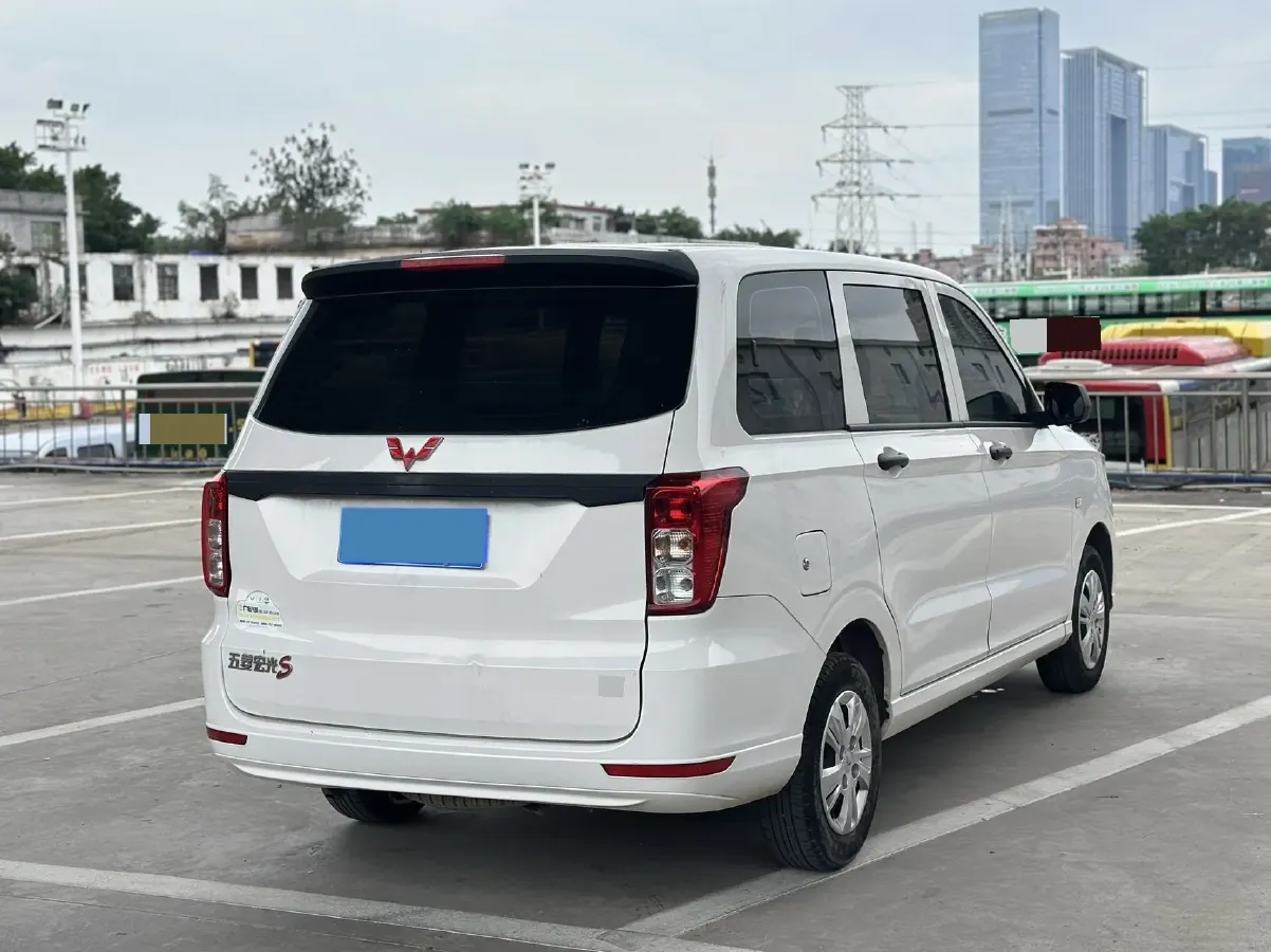 2023 WuLing RongGuang New Truck 1.5L 102HP L4 5MT,autocango,china used car exporter,china ev exporter,chinese used car exporter,chinese used ev exporter