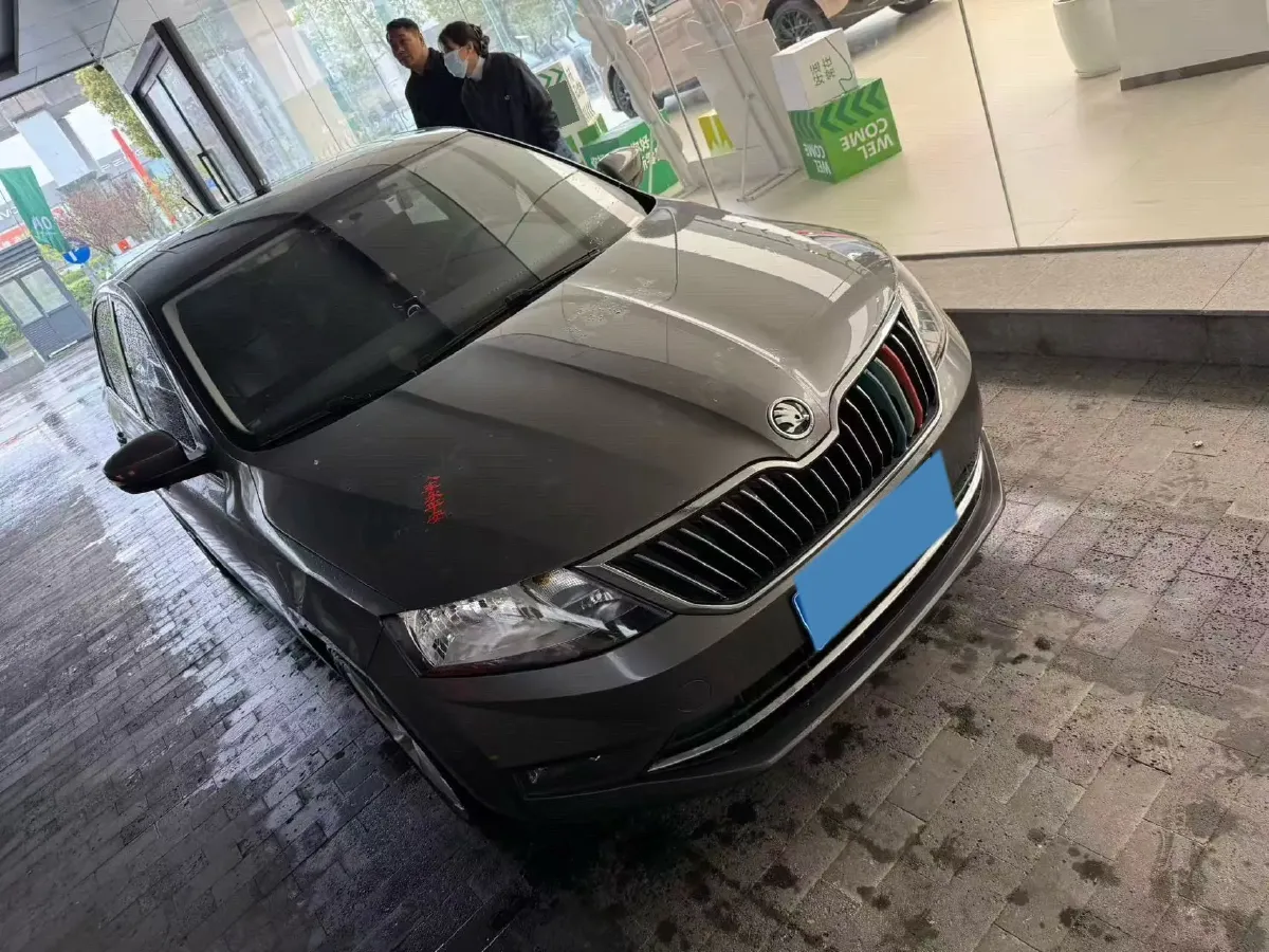 2019 SWM G01 1.5T 156HP L4 6AT,autocango,china used car exporter,china ev exporter,chinese used car exporter,chinese used ev exporter