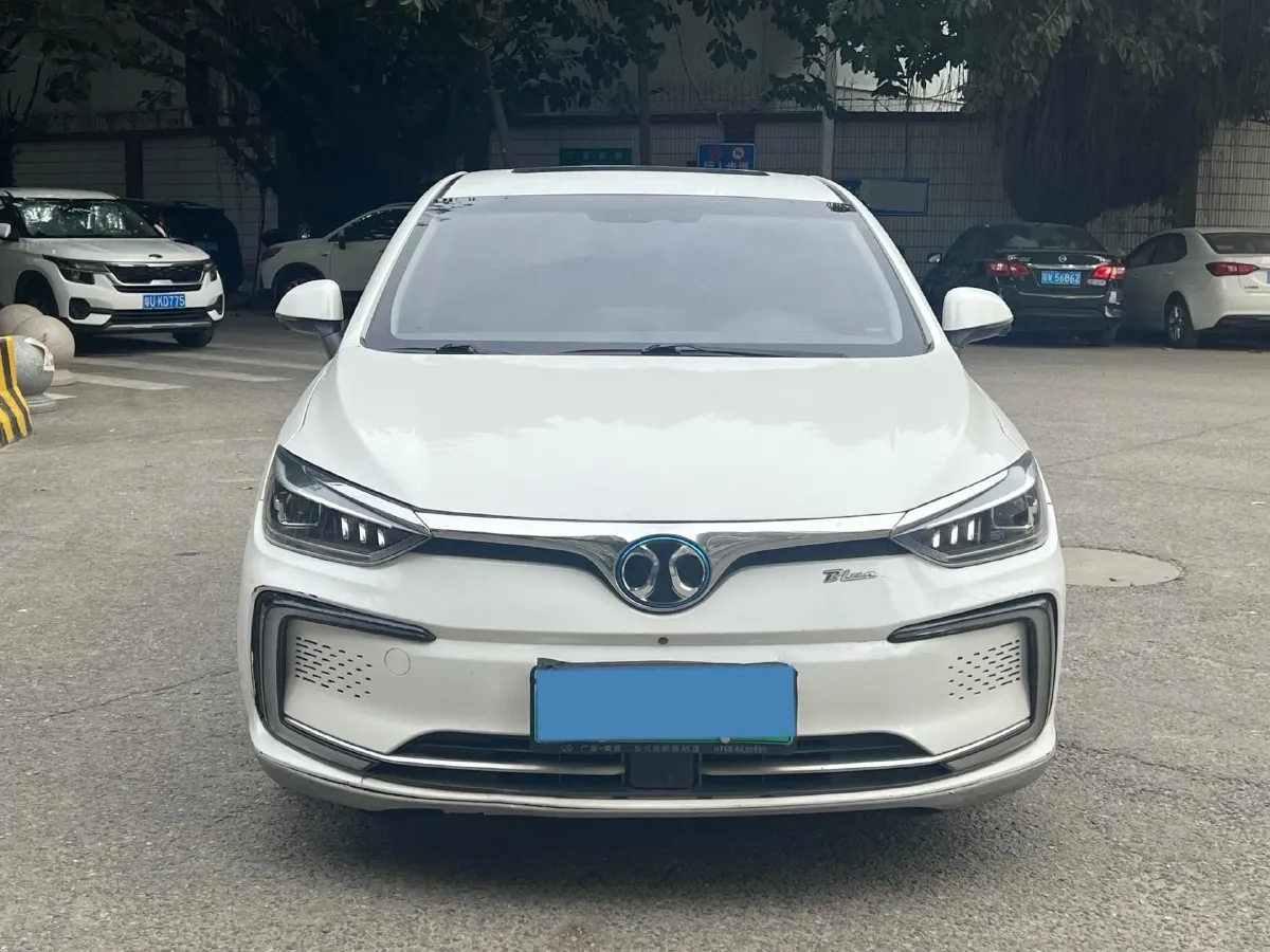2018 BeiJing Auto EU5 BEV 53.66KWH,autocango,china used car exporter,china ev exporter,chinese used car exporter,chinese used ev exporter