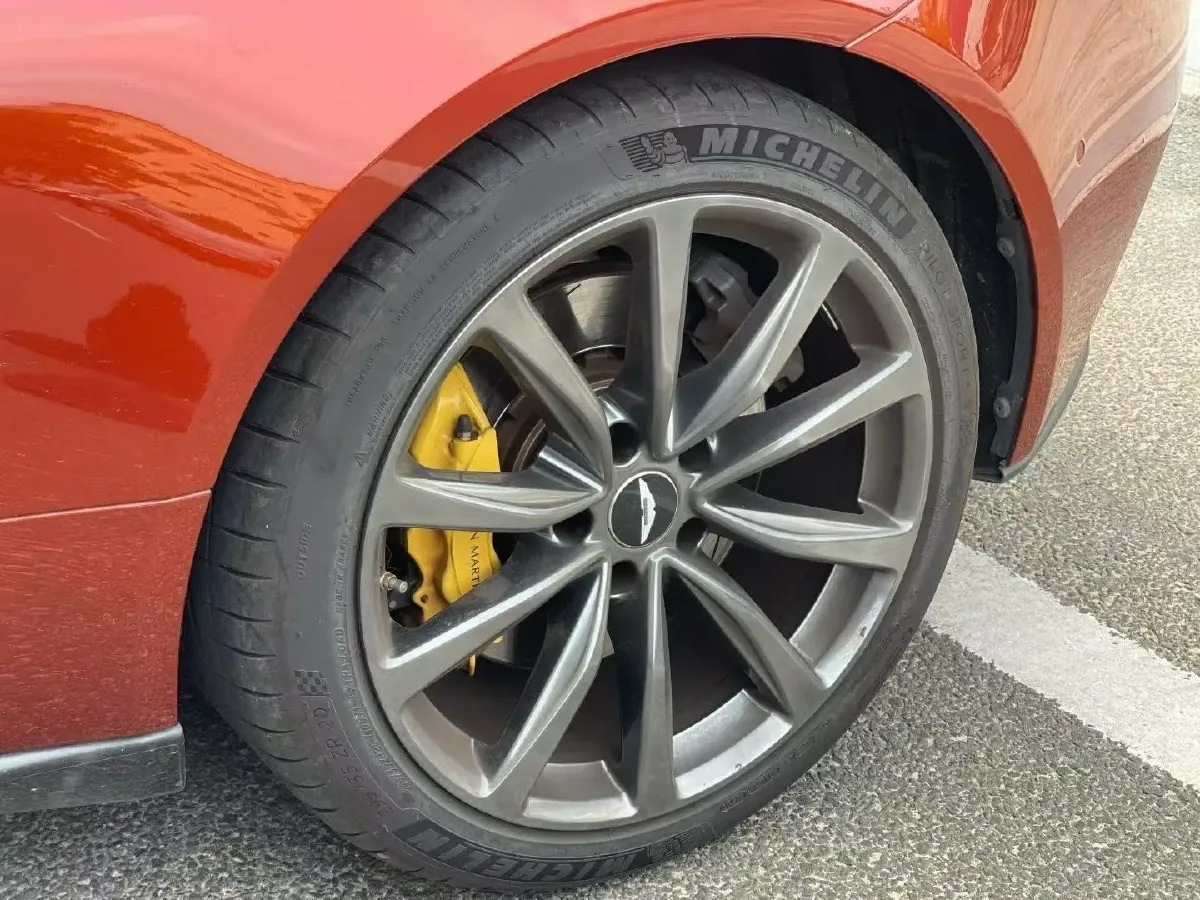 2019 Aston Martin DB11 4.0T 510HP V8 8AT,autocango,china used car exporter,china ev exporter,chinese used car exporter,chinese used ev exporter