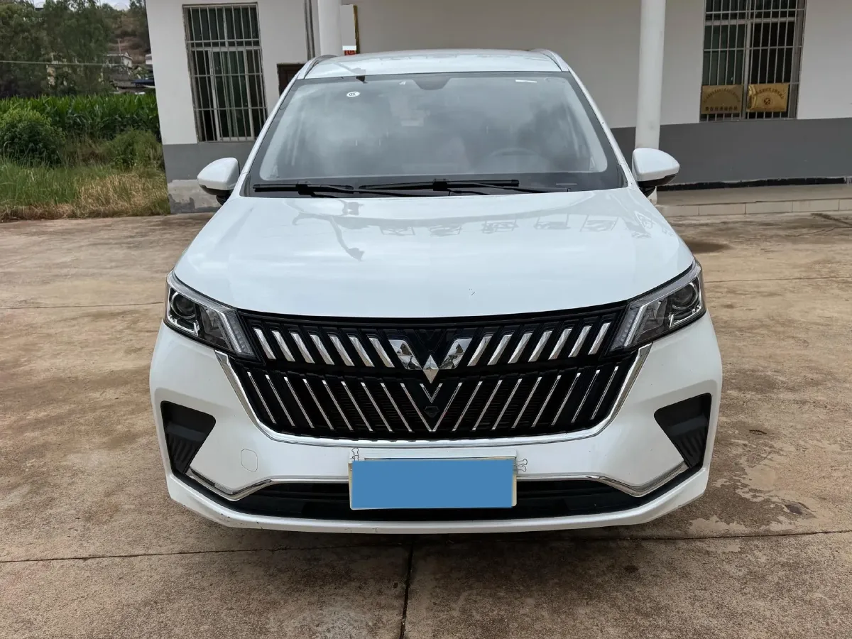2022 WuLing JiaChen 1.5L 99HP L4 6MT,autocango,china used car exporter,china ev exporter,chinese used car exporter,chinese used ev exporter