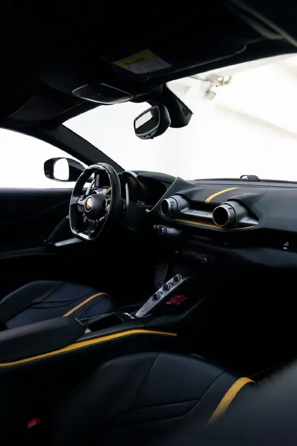 2017 Ferrari 812 6.5L 800HP V12 7DCT,autocango,china used car exporter,china ev exporter,chinese used car exporter,chinese used ev exporter
