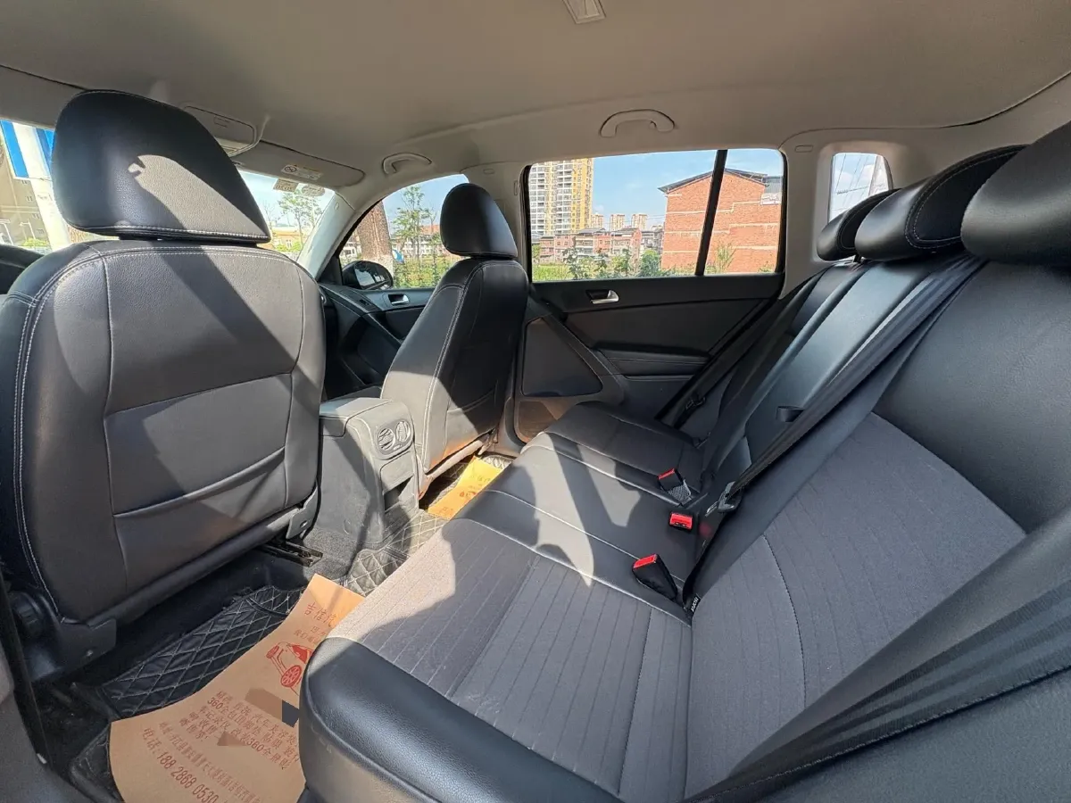 2017 MAXUS T60 2.0T 224HP L4 6AT,autocango,china used car exporter,china ev exporter,chinese used car exporter,chinese used ev exporter