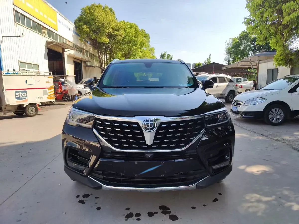 2018 Brilliance Auto V7 1.6T 204HP L4 7DCT,autocango,china used car exporter,china ev exporter,chinese used car exporter,chinese used ev exporter