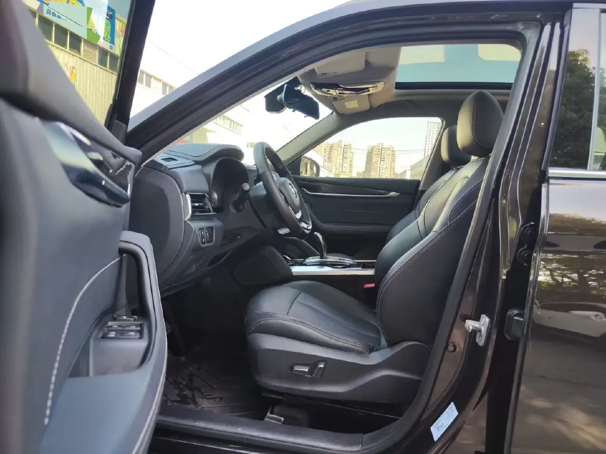 2018 Brilliance Auto V7 1.6T 204HP L4 7DCT,autocango,china used car exporter,china ev exporter,chinese used car exporter,chinese used ev exporter