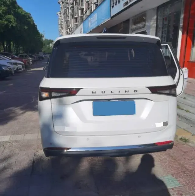 2022 WuLing JiaChen 1.5T 147HP L4 6MT,autocango,china used car exporter,china ev exporter,chinese used car exporter,chinese used ev exporter