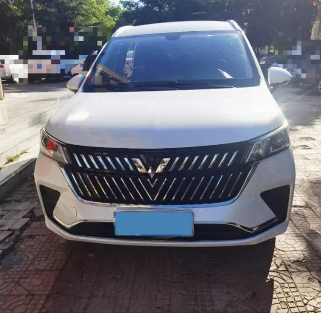 2022 WuLing JiaChen 1.5T 147HP L4 6MT,autocango,china used car exporter,china ev exporter,chinese used car exporter,chinese used ev exporter