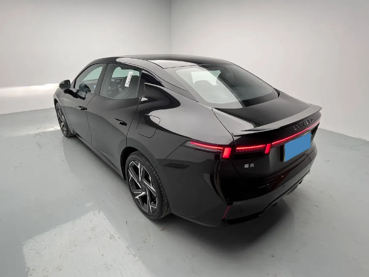 2024 LYNK&CO 07 EM-P 1.5T 163HP L4 3DHT PHEV 18.99KWH,autocango,china used car exporter,china ev exporter,chinese used car exporter,chinese used ev exporter