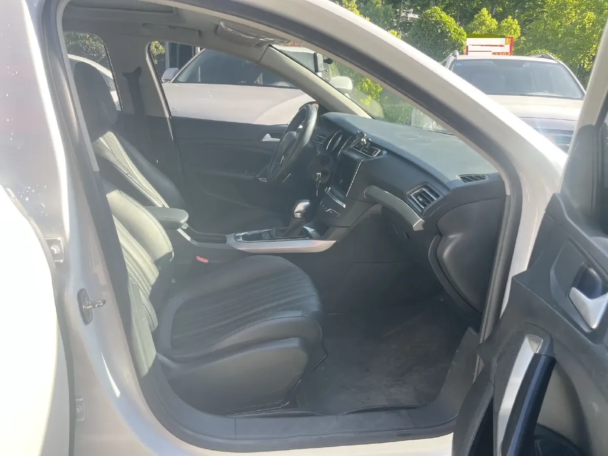 2019 Peugeot 408 1.6T 167HP L4 6AT,autocango,china used car exporter,china ev exporter,chinese used car exporter,chinese used ev exporter