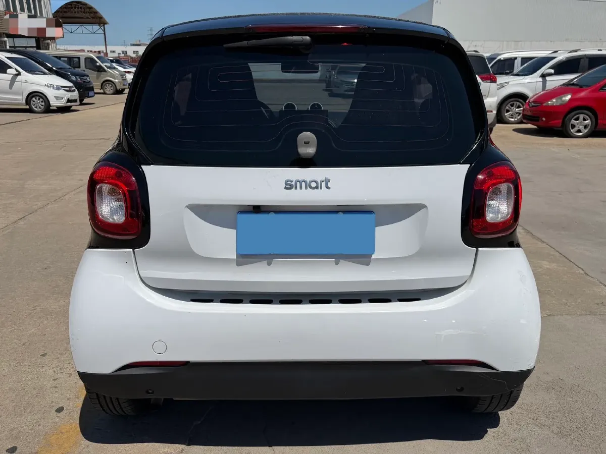 2015 Smart smart fortwo 1.0L 71HP L3 5AMT,autocango,china used car exporter,china ev exporter,chinese used car exporter,chinese used ev exporter