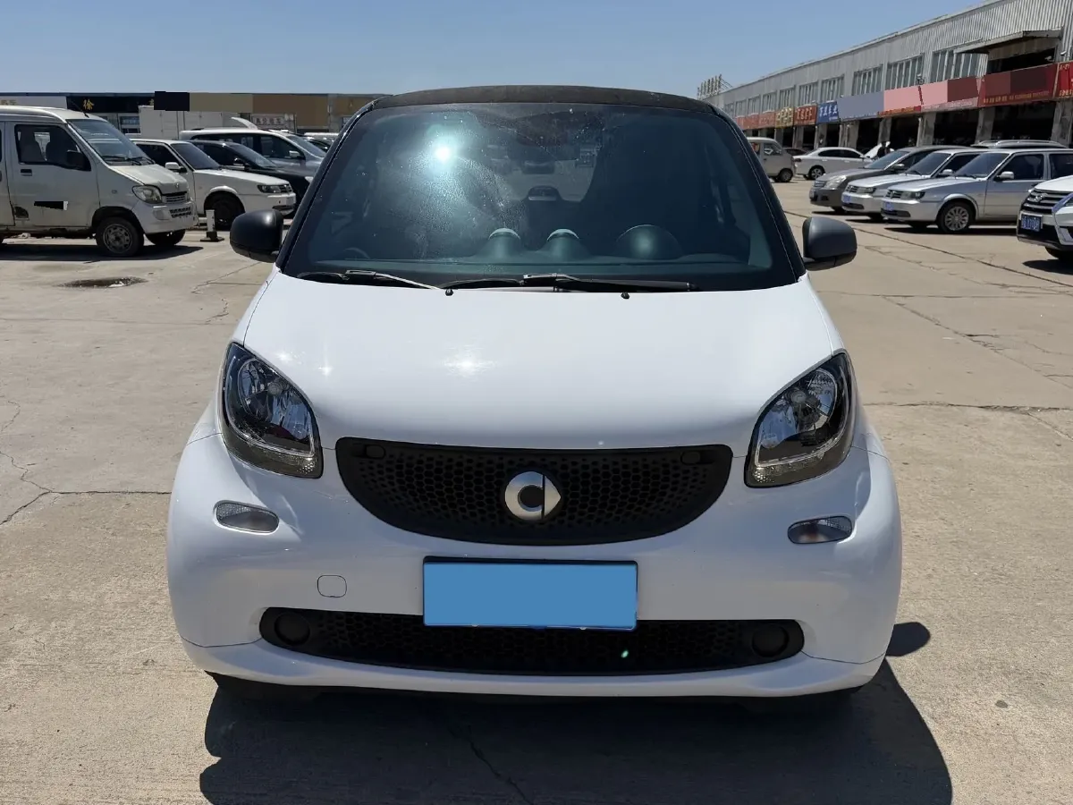 2015 Smart smart fortwo 1.0L 71HP L3 5AMT,autocango,china used car exporter,china ev exporter,chinese used car exporter,chinese used ev exporter