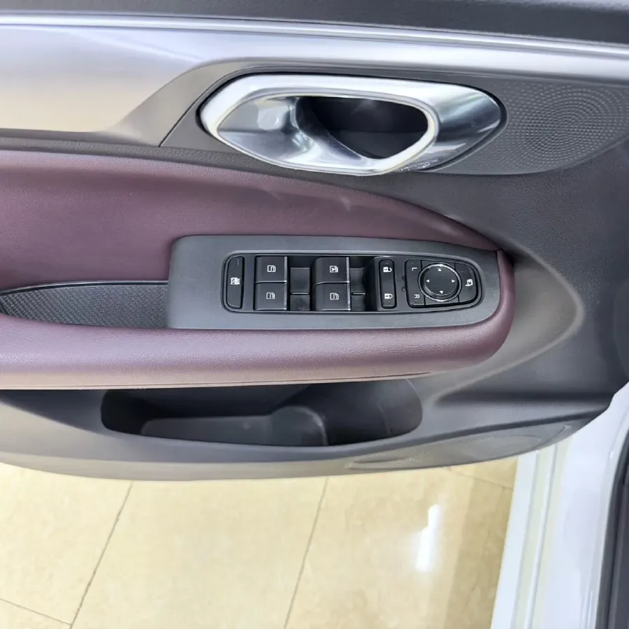 2021 GAC Trumpchi M6 1.5T 169HP L4 6AT,autocango,china used car exporter,china ev exporter,chinese used car exporter,chinese used ev exporter