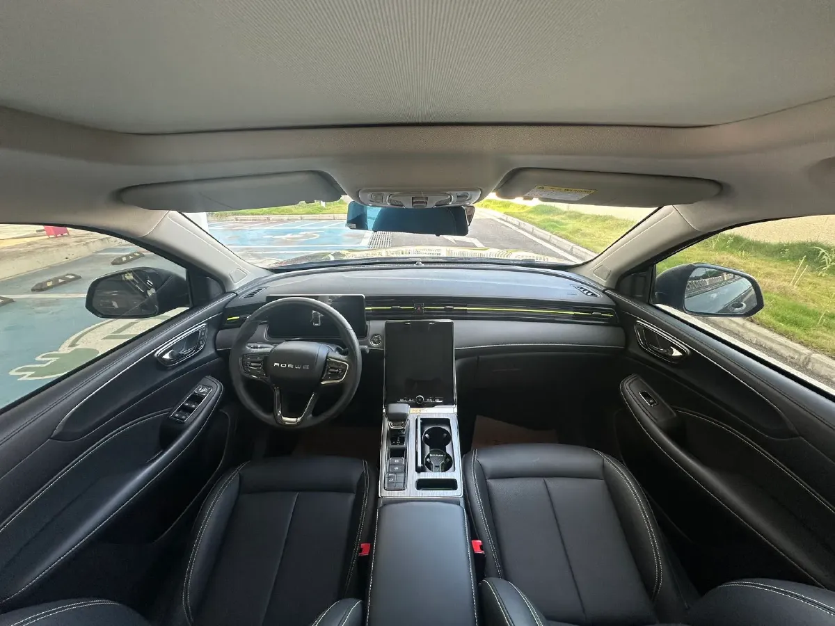 2021 Roewe RX5 1.5T 181HP L4 7DCT,autocango,china used car exporter,china ev exporter,chinese used car exporter,chinese used ev exporter