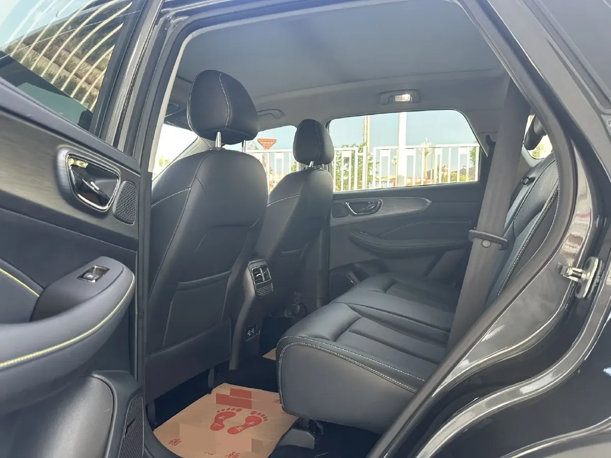 2021 Roewe RX5 1.5T 181HP L4 7DCT,autocango,china used car exporter,china ev exporter,chinese used car exporter,chinese used ev exporter