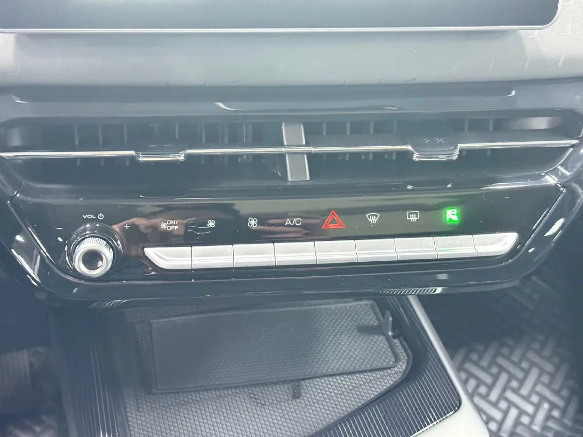 2022 Haval Rabbit 1.5T 150HP L4 7DCT,autocango,china used car exporter,china ev exporter,chinese used car exporter,chinese used ev exporter