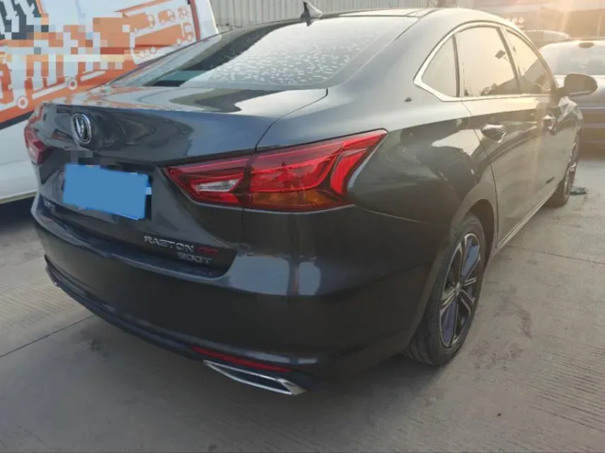 2022 ChangAn Raeton CC 1.5T 188HP L4 7DCT,autocango,china used car exporter,china ev exporter,chinese used car exporter,chinese used ev exporter