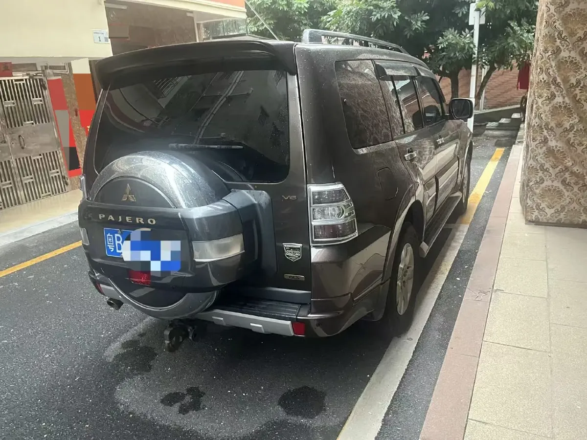 2016 Mitsubishi Pajero 3.0L 174HP V6 5AT,autocango,china used car exporter,china ev exporter,chinese used car exporter,chinese used ev exporter